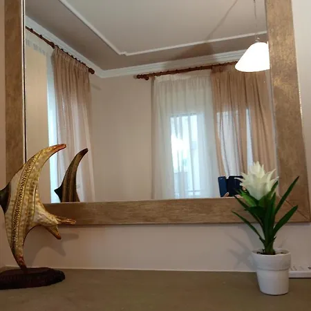 Roses Skala Kallirakhis